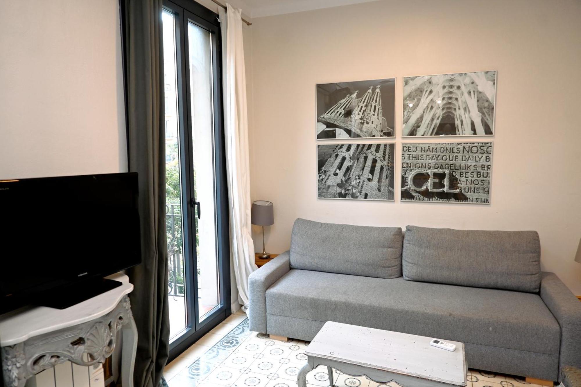 Homenfun Barcelona Sagrada Familia Marina Bagian luar foto